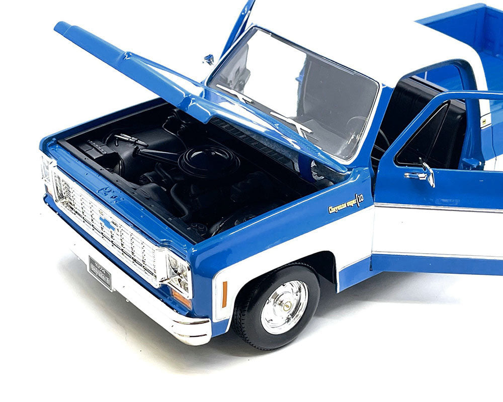 1974 Chevrolet C10 Cheyenne Super Pickup Truck Blue and White &quot;Special Edition&quot; Series 1/18 Diecast Model Car by Maisto