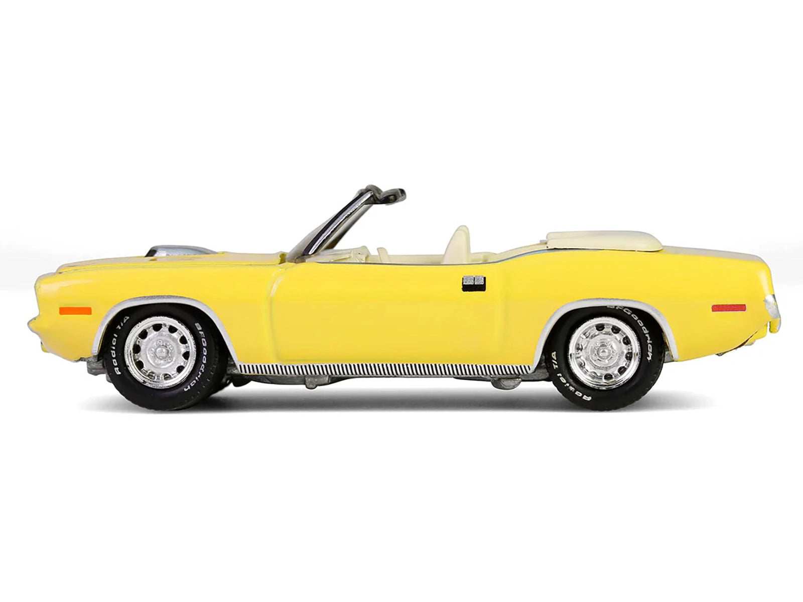 1970 Plymouth 'Cuda Convertible Yellow &quot;Barrett-Jackson&quot; Series 15 1/64 Diecast Model Car by Greenlight