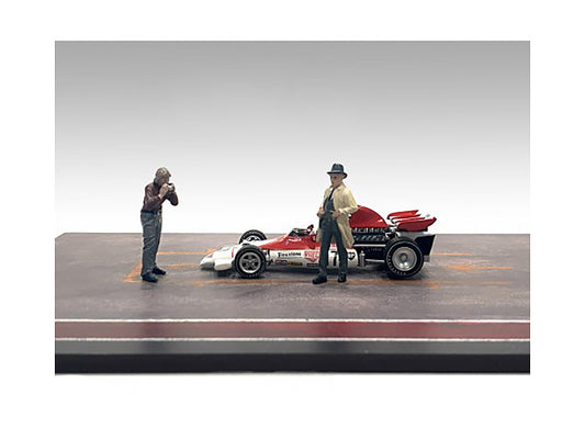 &quot;Race Day&quot; Two Diecast Figures Set 3 for 1/43 Scale Models by American Diorama