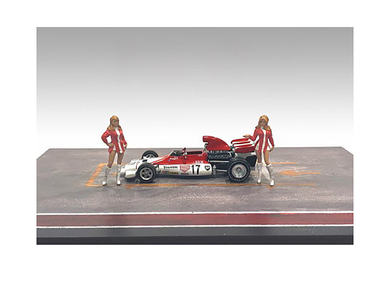 &quot;Race Day&quot; Two Diecast Figures Set 6 for 1/43 Scale Models by American Diorama