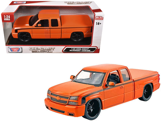 2006 Chevrolet Silverado Custom Pickup Truck Orange Metallic with Black Stripes &quot;Die-Cast Collection&quot; Series 1/25 Diecast Model Car by Motormax