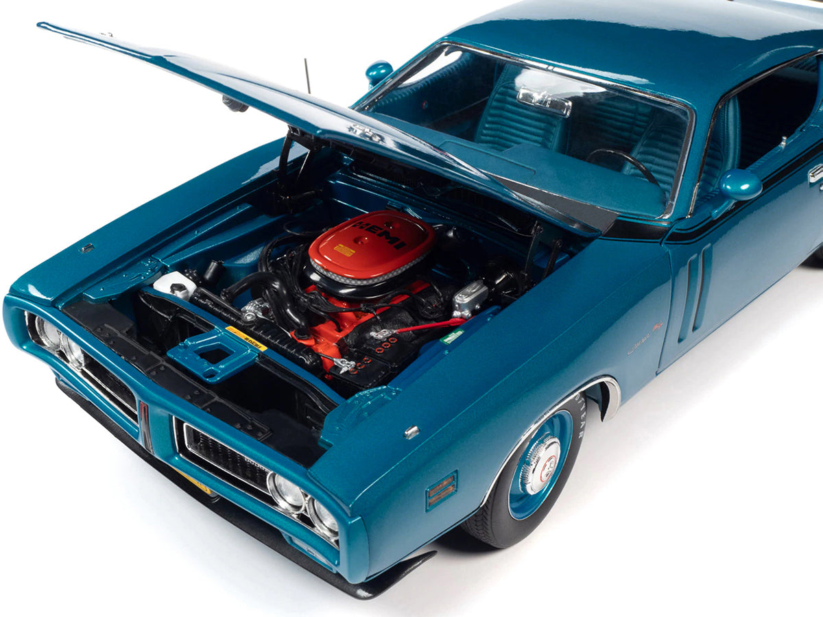 1971 Dodge Charger R/T 426 Hemi Blue Metallic with Black Stripes &quot;Class of 1971&quot; 1/18 Diecast Model Car by Auto World