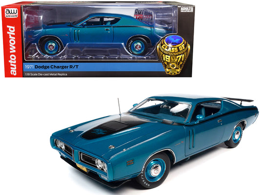 1971 Dodge Charger R/T 426 Hemi Blue Metallic with Black Stripes &quot;Class of 1971&quot; 1/18 Diecast Model Car by Auto World