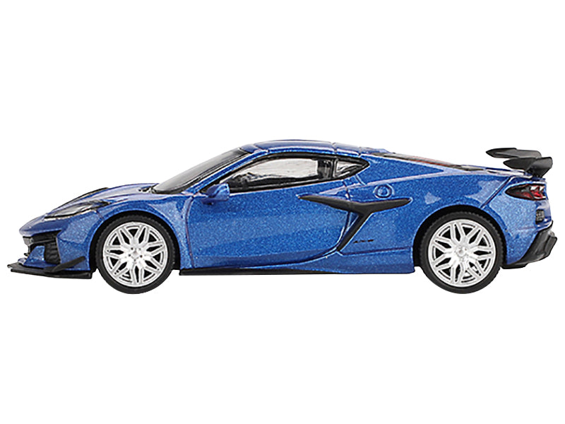 2023 Chevrolet Corvette Z06 Elkhart Lake Blue Metallic Limited Edition 1/64 Diecast Model Car by Mini GT