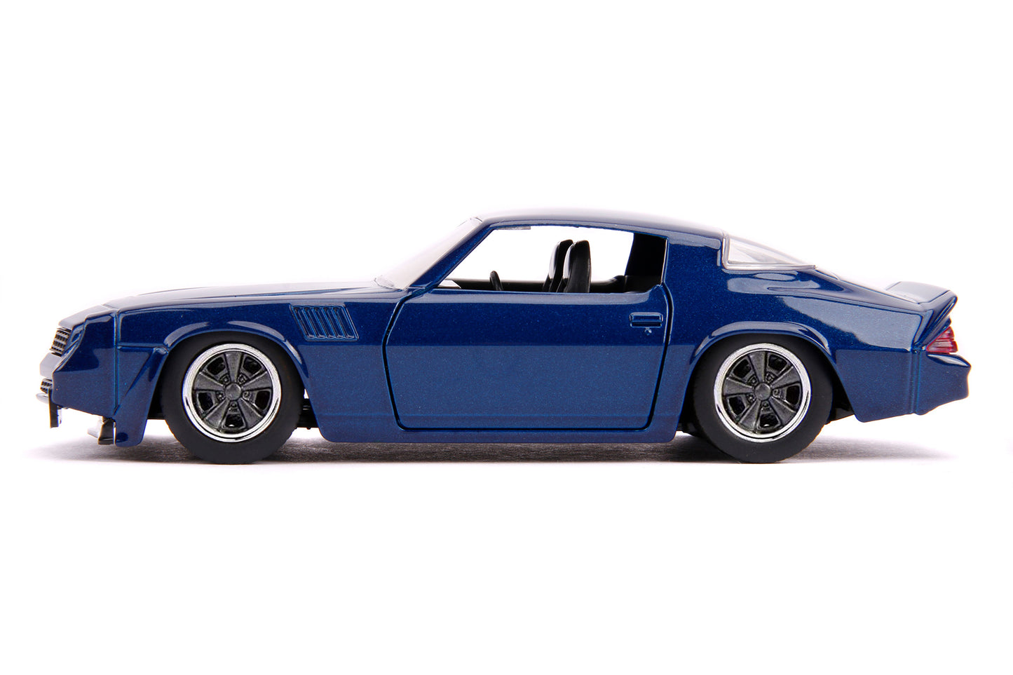 Billy's Chevrolet Camaro Z28 Metallic Dark Blue &quot;Stranger Things&quot; (2016) TV Series &quot;Hollywood Rides&quot; 1/32 Diecast Model Car by Jada